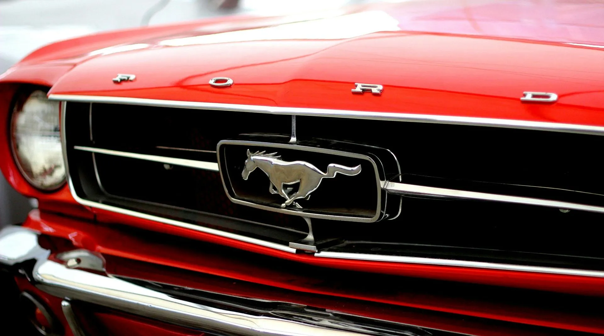 ford-mustang-stallion-red-57409-1800h